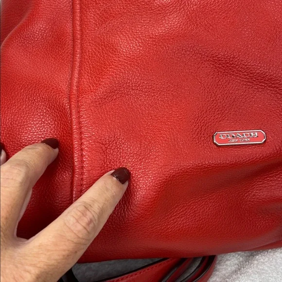 Coach 2014 Red Leather Shoulder Bag - Picture 5 of 10